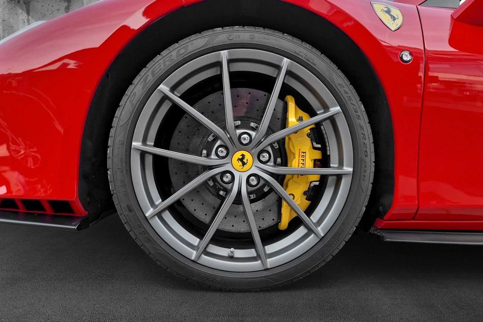 Fahrzeugabbildung Ferrari F8 Spider*1. Hd*dt.Auto*Racing-Sitze*Pista Felge