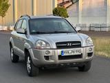 Hyundai Tucson 2.0 GLS KLIMA/AHK/TÜV NEU - Hyundai aus 2006