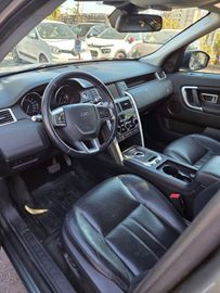 Land-Rover Discovery Sport - 11