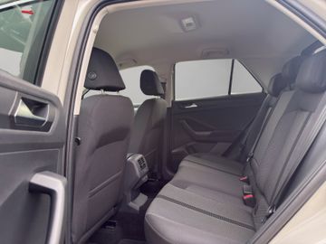 Volkswagen T-Roc - 11
