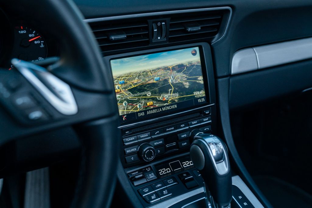 PORSCHE 991 Carrera 4 Cabriolet/ PASM / SPORT AGA / BOSE PORSCHE 991 Carrera 4 Cabriolet/ PASM / SPORT AGA / BOSE