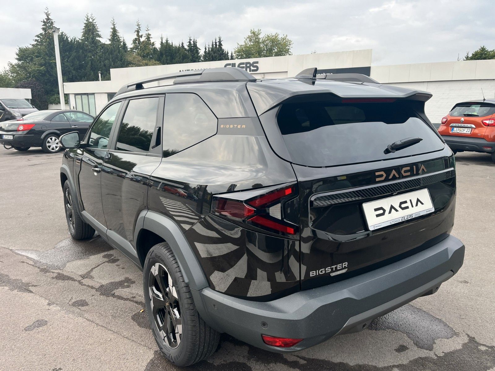 Fahrzeugabbildung Dacia Bigster Hybrid 155 Extreme