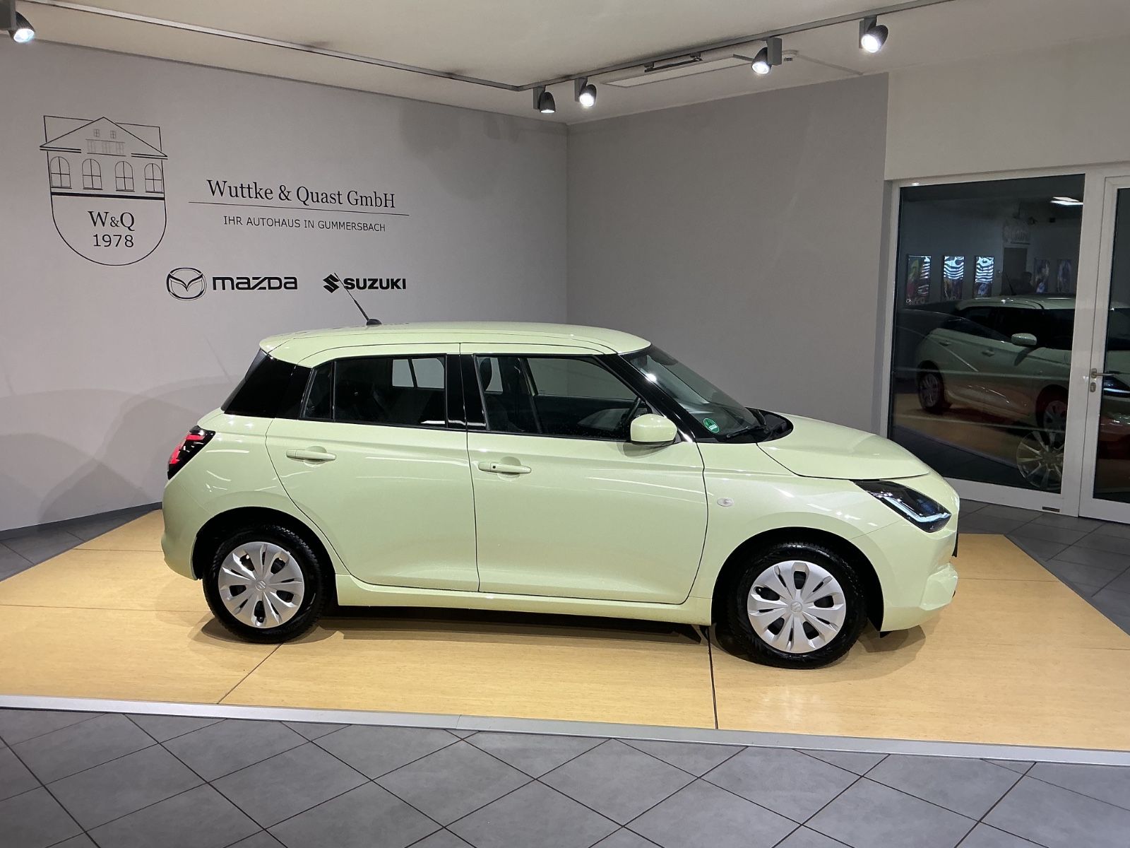 Suzuki Swift Club*LED*Klima*ACC*Spurhalte* imagem 2
