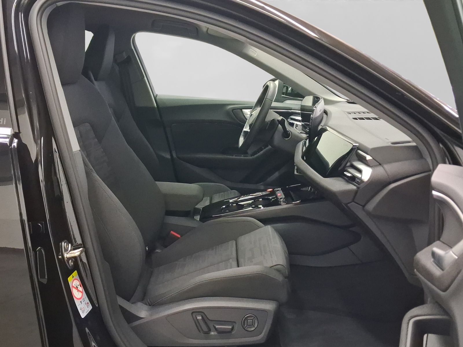 Audi A5 Avant TFSI Q AHK SPORTSITZE LM18 foto 4