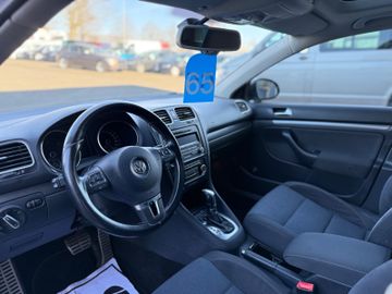 Volkswagen Golf - 11