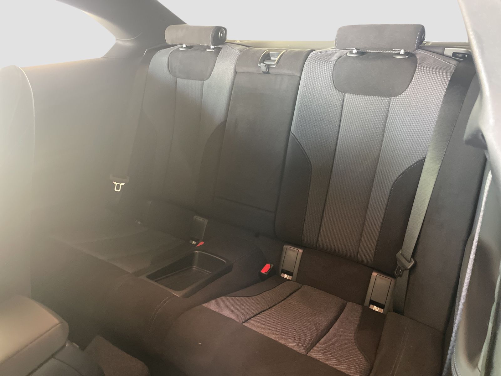 BMW 218 - Bild 13