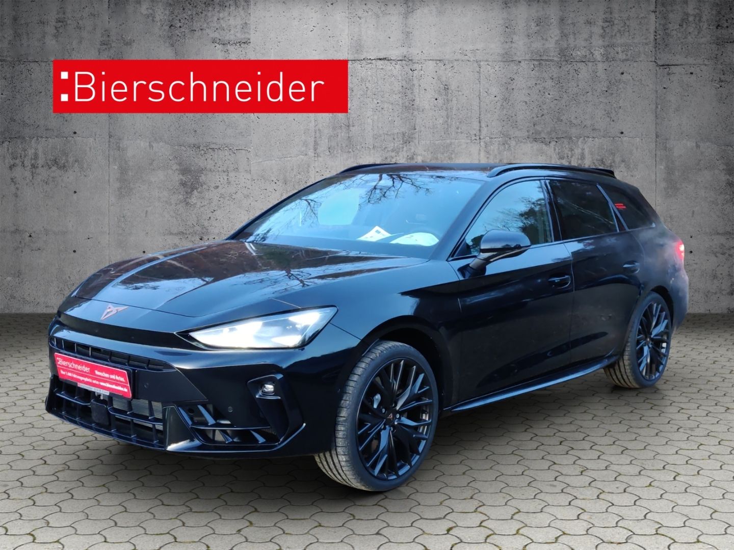 Cupra Leon Sportstourer 2.0 TSI DSG 4Drive VZ Black AH