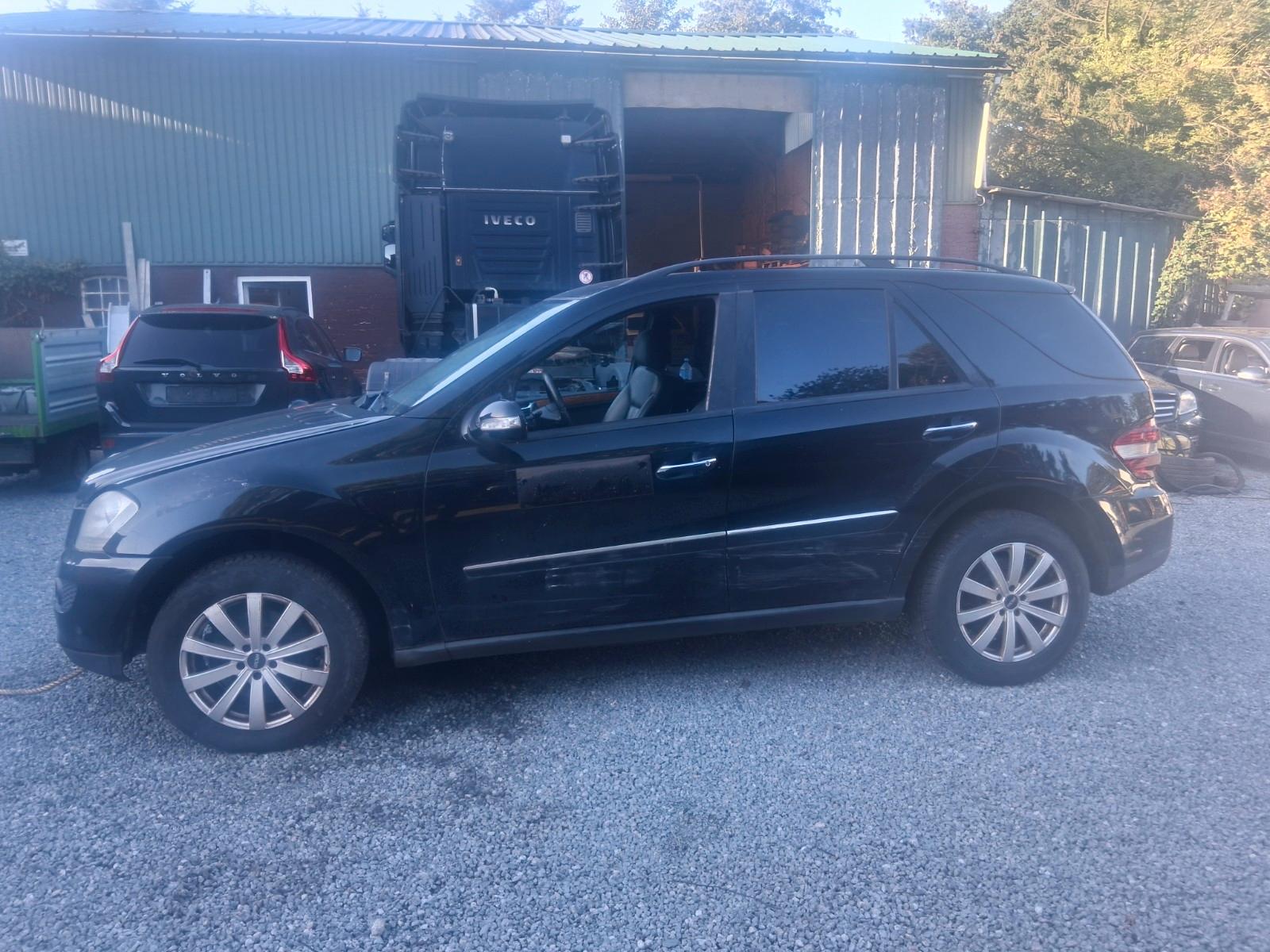 Mercedes-Benz ML280 2005 — photo 5