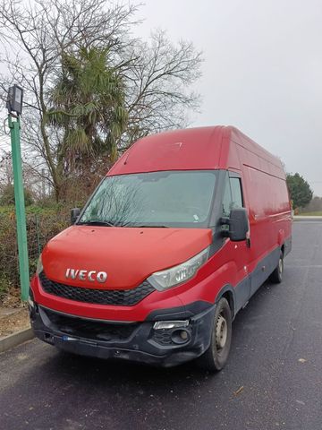 Другие IVECO DAILY PASSO LUNGO 3.0 136CV BENZINA/METANO