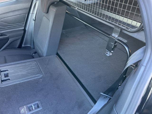 Fahrzeugabbildung Ford Focus 1.0 EcoBoost Mild-Hybrid, ST-Line Navi, Ei