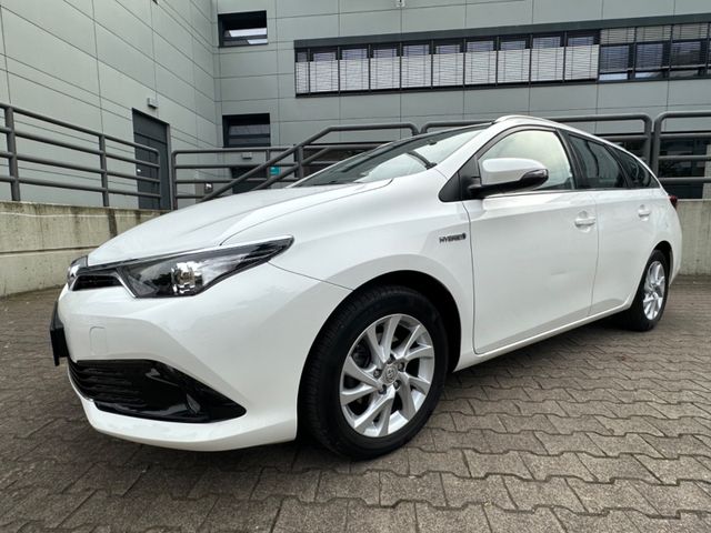 Toyota AURIS 1,8 TOURING SPORTS HYBRID 1,8-l-VVT EDITIO