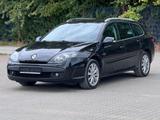 Renault Laguna 1.5 dCi Kombi *XENON *AHK *TÜV - Renault Laguna: 1.5