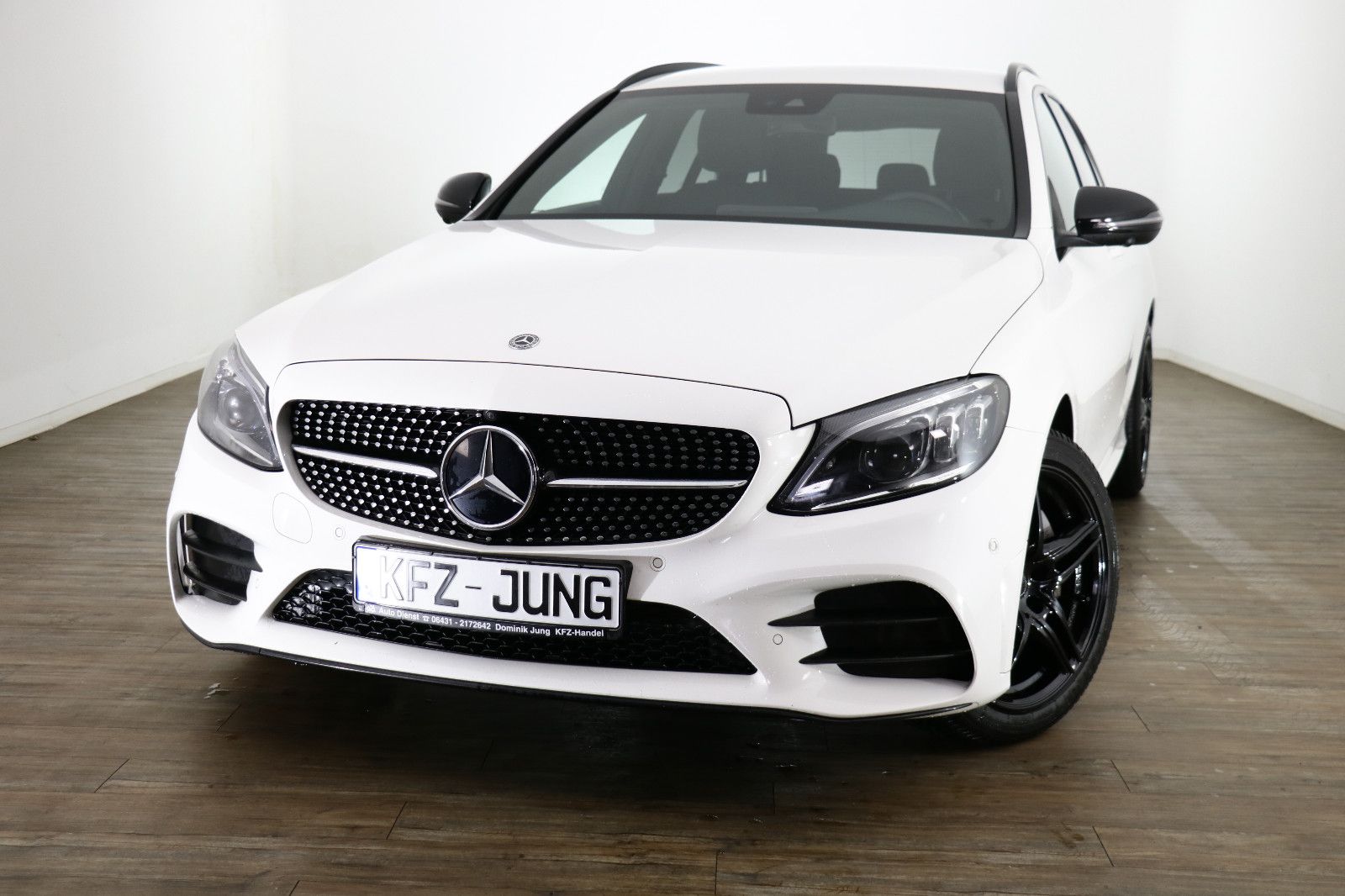 MERCEDES-BENZ C 300 4Matic AMG*Night*LED*360°*