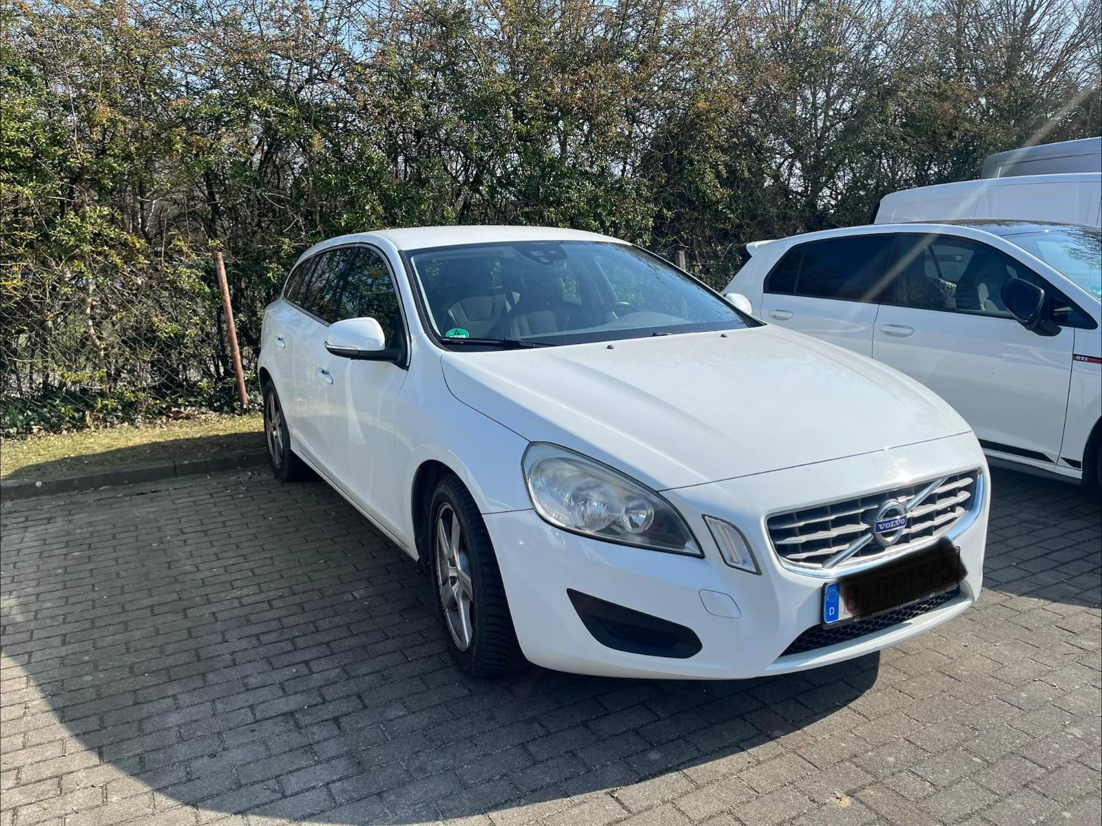 Volvo V60 D3  TÜV 05/2027