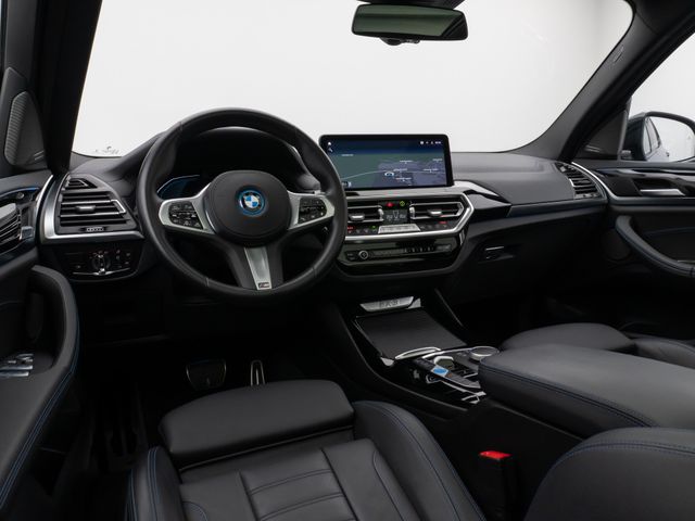 Foto Nummer 38: BMW iX3