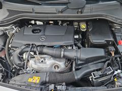 MERCEDES-BENZ B 180 Style Edition Navi LED Kamera Apple CarPla