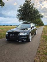Audi A4 2.0 TFSI S line Xenon 8-Fach Alu