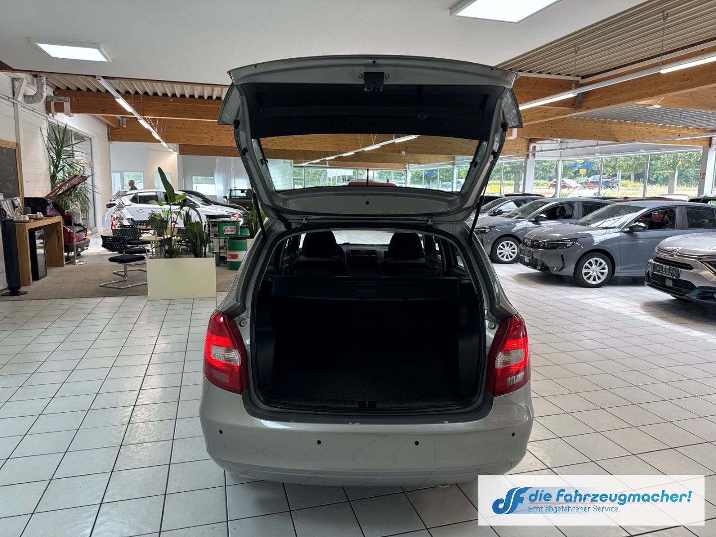 Fahrzeugabbildung SKODA Fabia Combi Cool Edition GA Klima teilb.Rücksb M