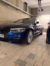 BMW 540i xDrive Pre Lci M-Paket - blaue BMW 540