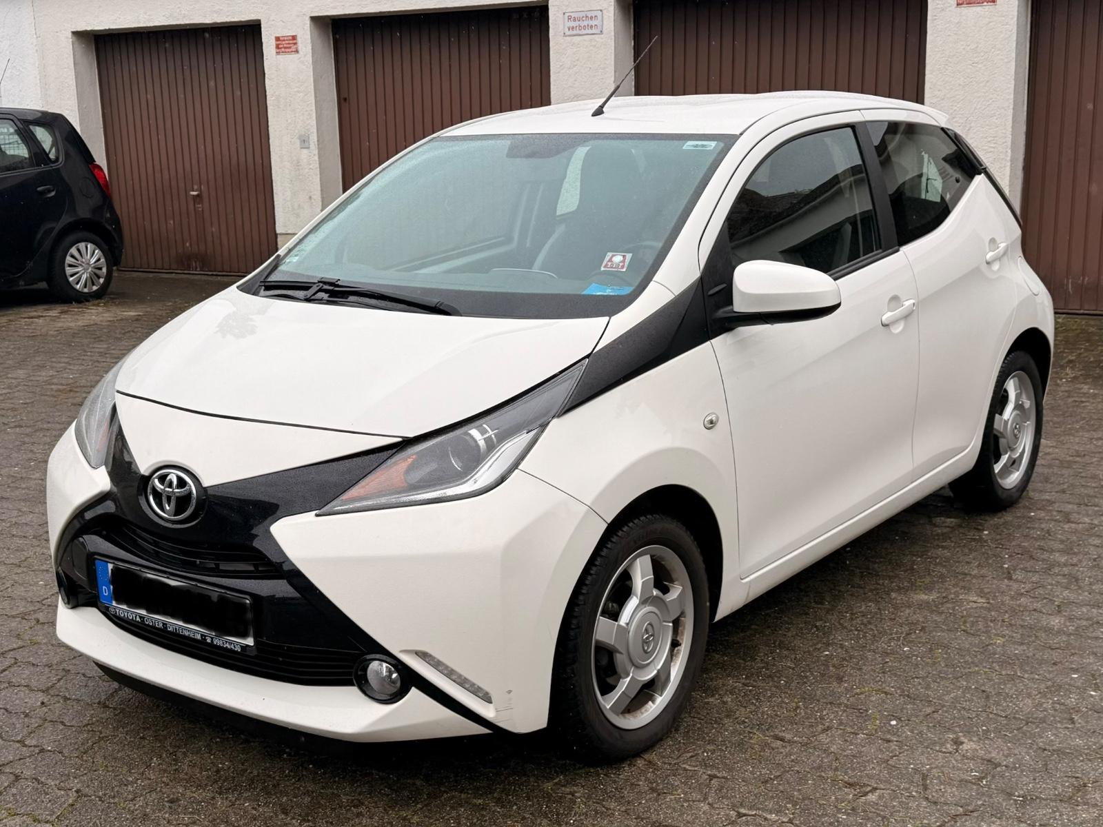 Toyota Aygo (X) 1,0-l-VVT-i x-play touch