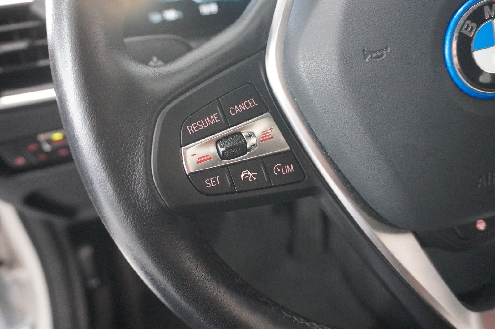 Fahrzeugabbildung BMW i4 Gran Coupe 35 eDrive 70KWH NAVI/KAMERA/SPORT