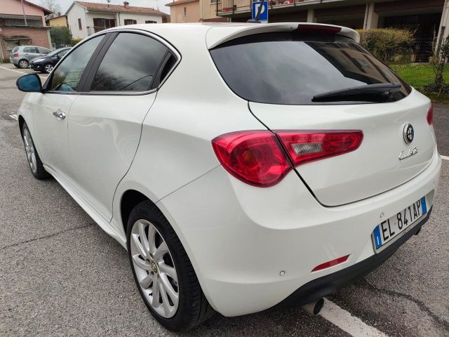 Alfa Romeo Giulietta 2.0 JTDm-2 170 CV TCT Exclu