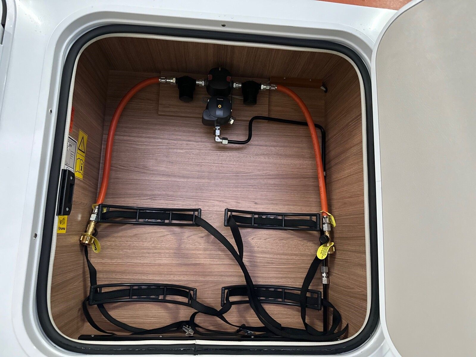 Fahrzeugabbildung Weinsberg CaraCompact MB EDITION PEPPER 640 MEG AKTION