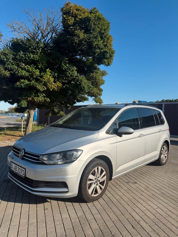Image of Volkswagen Touran