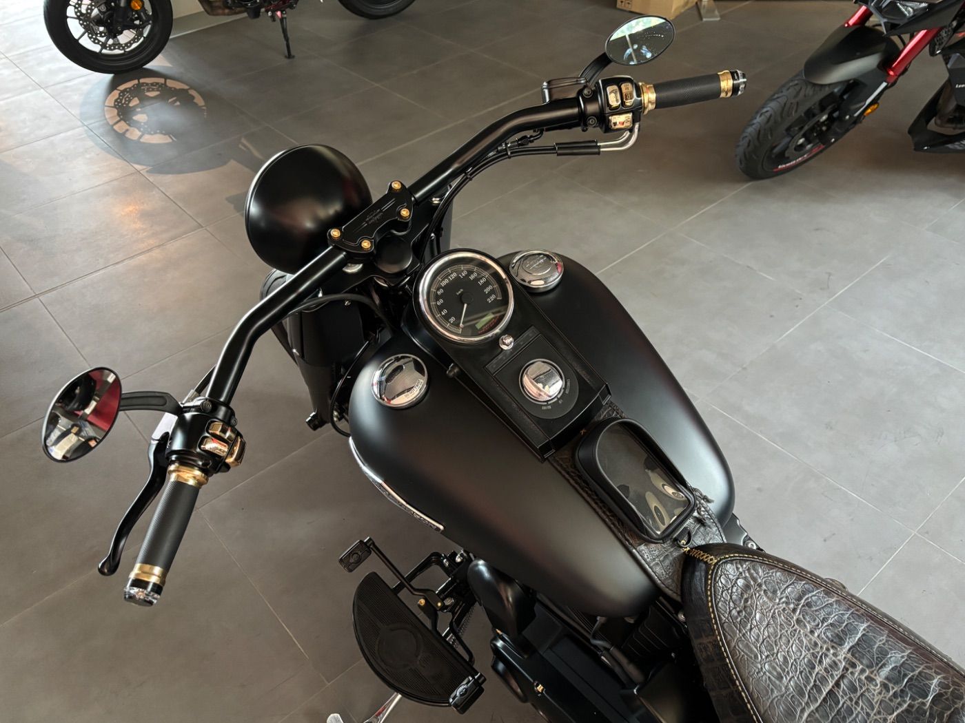 Fahrzeugabbildung Harley-Davidson Heritage Softtail Custom Umbau Fat Boy