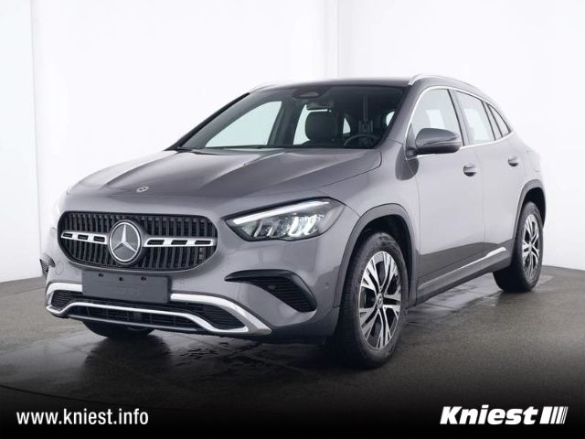 Mercedes-Benz GLA 180 Progressive Line Advanced