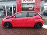 Toyota Aygo AYGO x-wave - Toyota Aygo (X): Rot