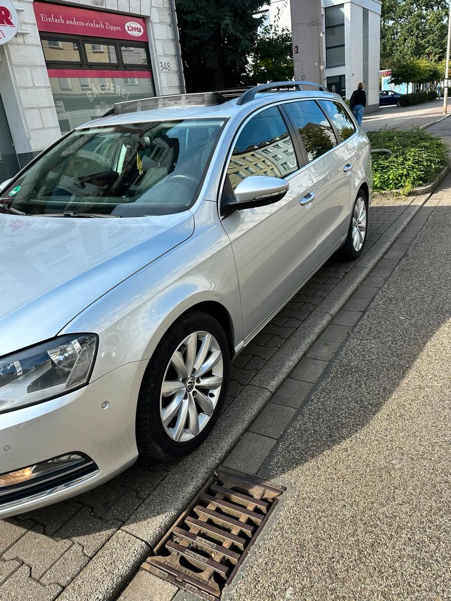 Volkswagen Passat 2011 — engine 140 HP (103kW)