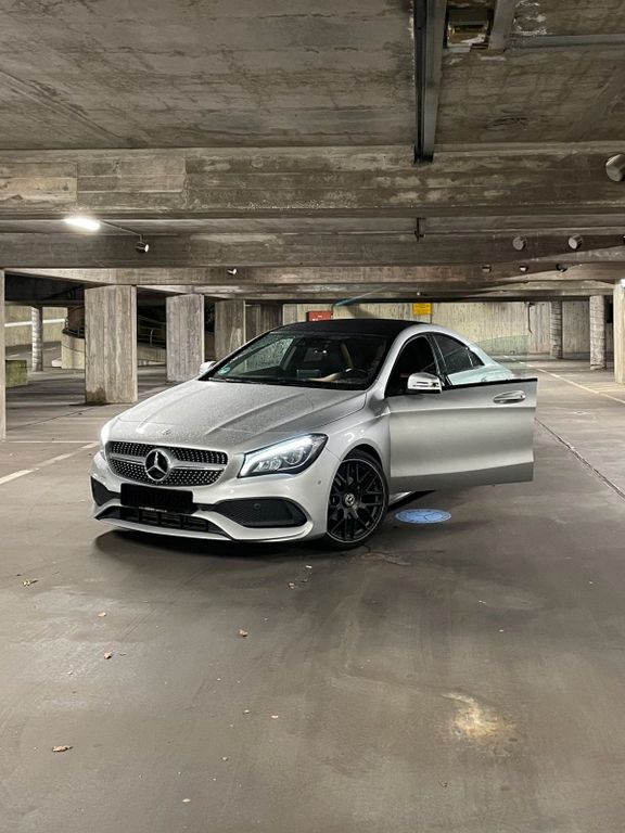 Image of Mercedes-Benz CLA 200