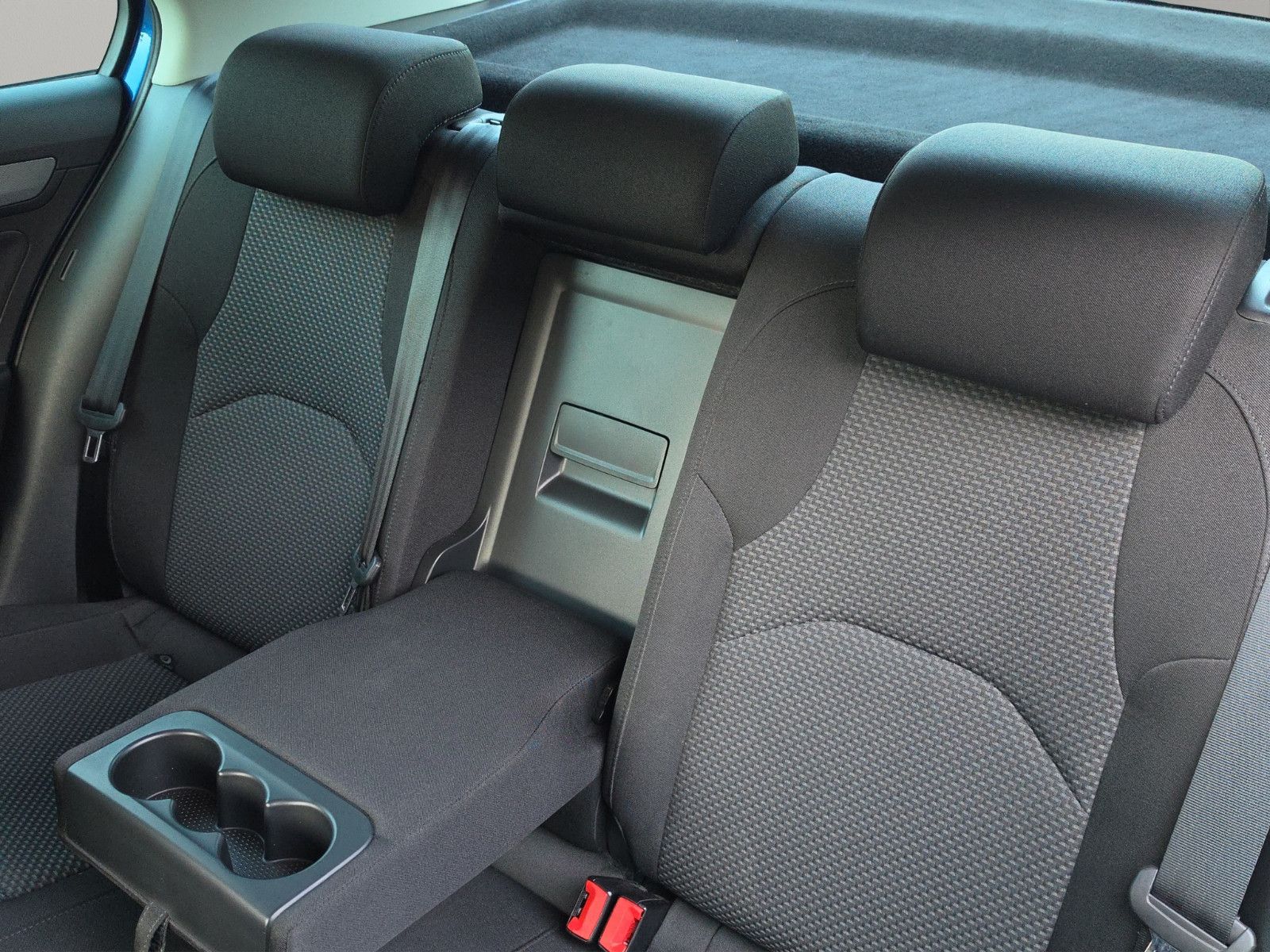 Fahrzeugabbildung SEAT Toledo Style TÜV SERVICE NEU