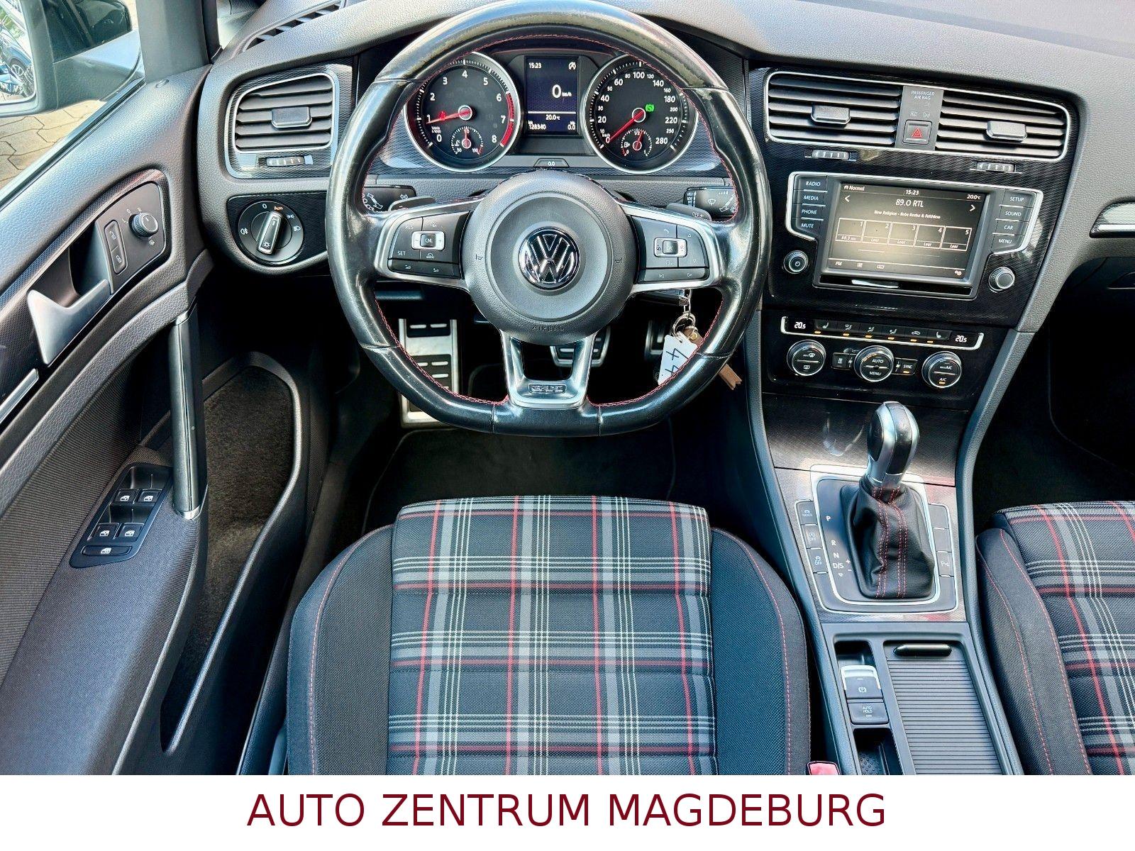 Volkswagen Golf VII Lim. GTI *BI-XENON*STANDH*DCC*TEMPOMAT*