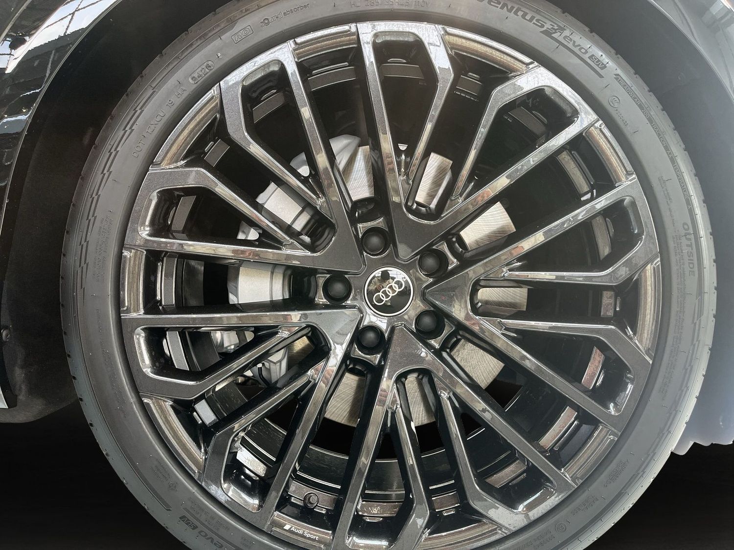 Audi Q7 50 TDI S line | TechPro | 7-Sitzer | 23" | B& imagem 2