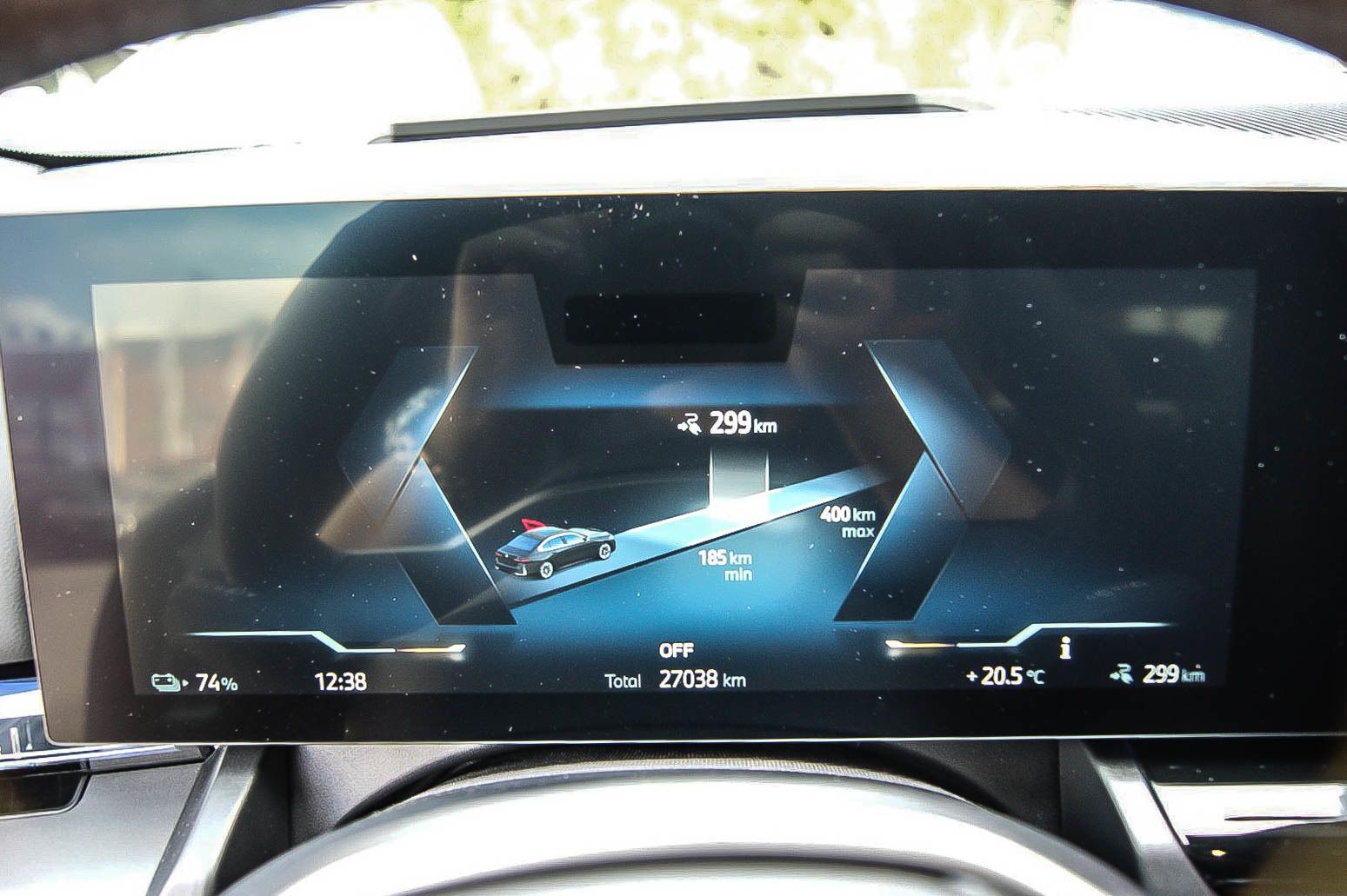 Fahrzeugabbildung BMW i5 Lim 40 eDrive HEAD-UP LEDER ESPRESSO KEYLESS