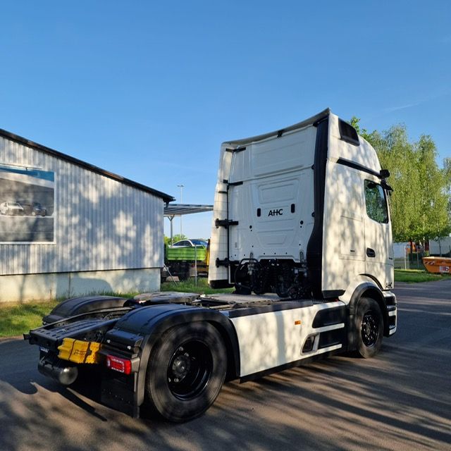 Fahrzeugabbildung Mercedes-Benz Actros 1848 LS Standklima+Retarder+SZM+L-FHS PC
