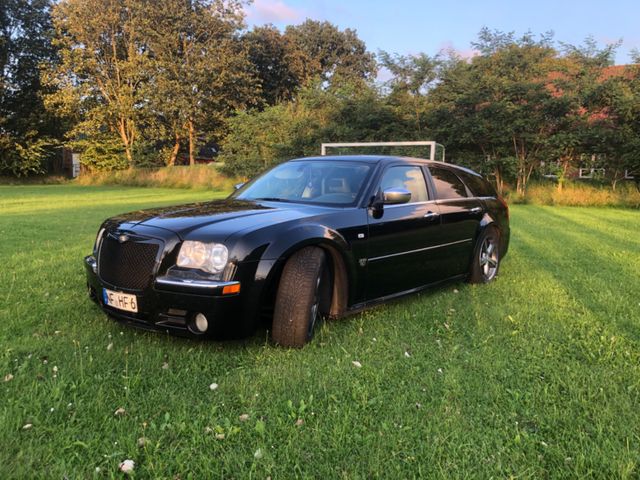 Chrysler 300C Touring 3.0 CRD Autom. -