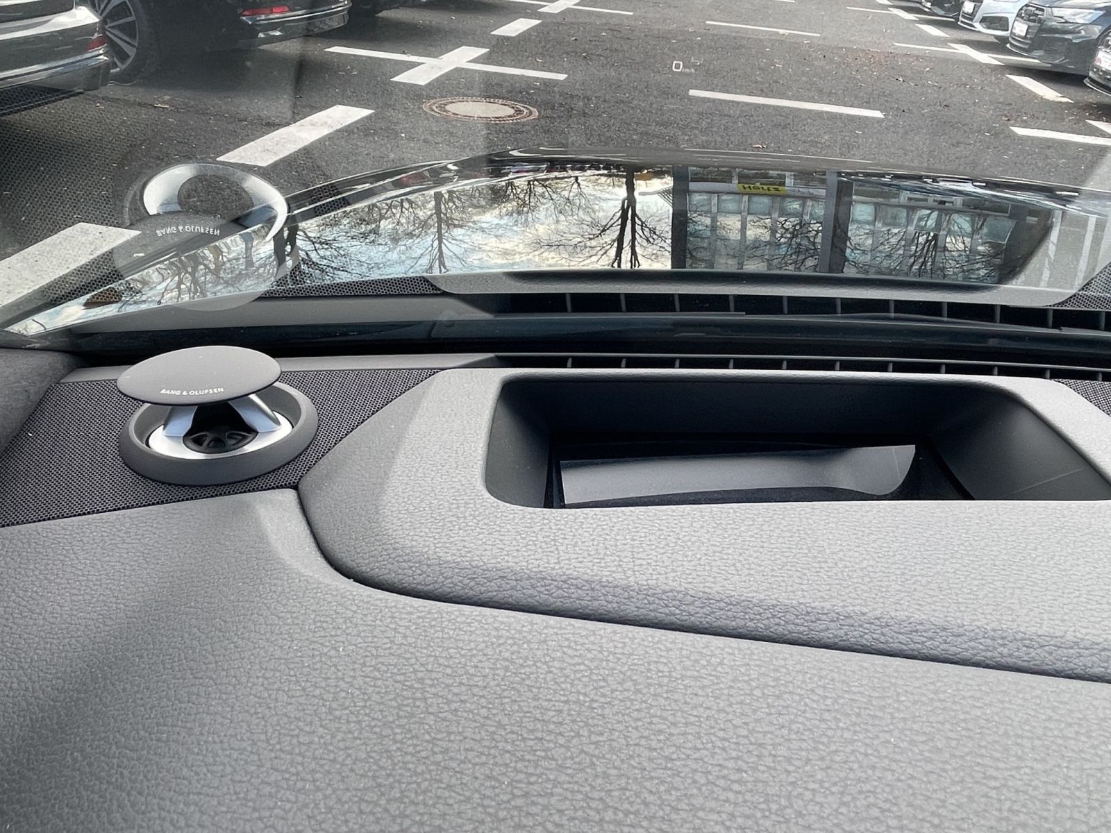 Audi A8 - Bild 23