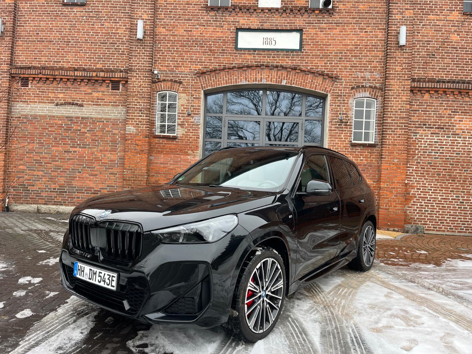 BMW X1 30 e xDrive M Sportpaket Pano/Headup/Harman K