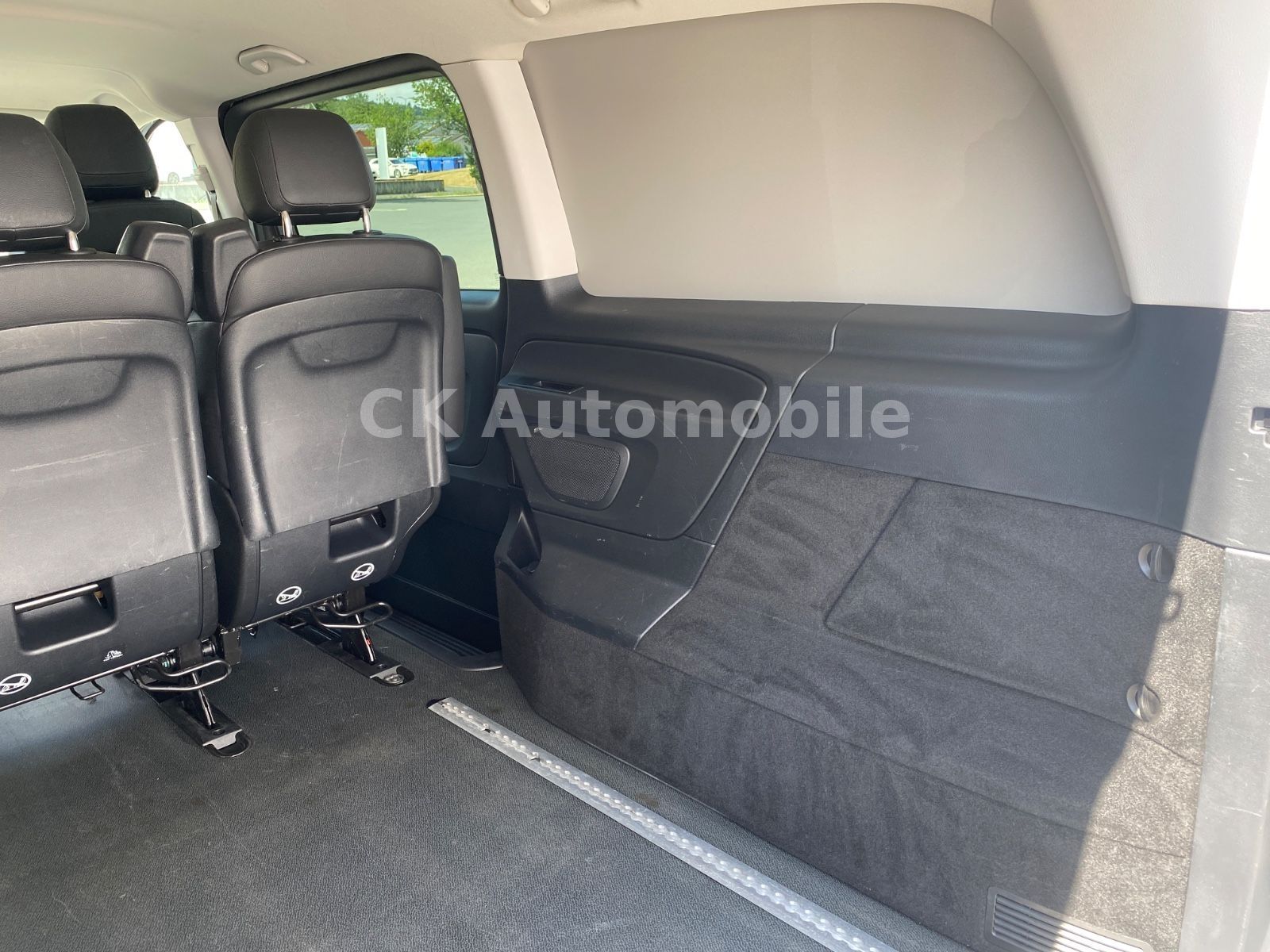 Fahrzeugabbildung Mercedes-Benz Vito Mixto 119 lang Autom./5 Sitze/Navi/LED/Kam