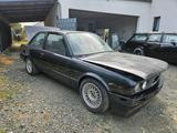 BMW Bmw E30 318is Hobby Aufgabe zum aufbauen - BMW 318 aus 1990
