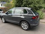 Volkswagen Tiguan 2.0 TSI 132kW DSG 4MOTION Highline Hi... - VW Tiguan von privat