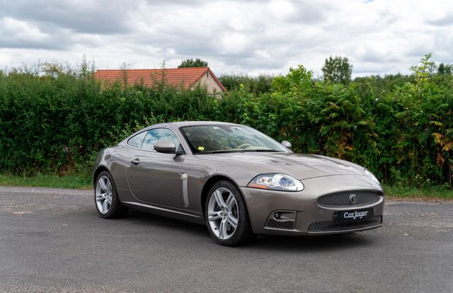 Jaguar XKR Coupé