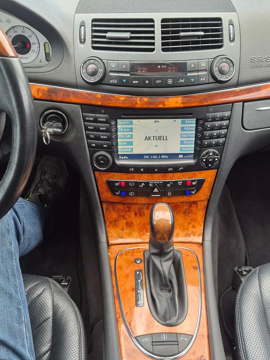 Mercedes-Benz E350 2005 — photo 10