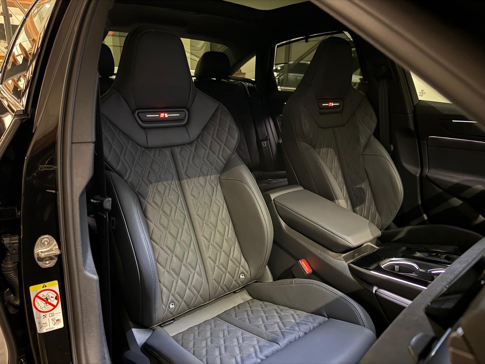 Audi A6 Limousine 2.0 TDI quattro 150 kW edition one imagem 2