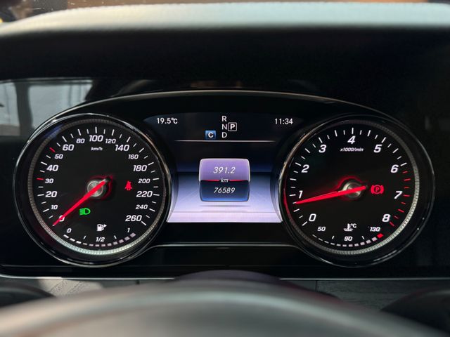 Mercedes-Benz E 200 T Avantgarde*ANHÄNGER*CAM*LED*NAVI*LEDER*