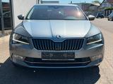 Skoda Superb Lim. L&K *1.Hand*Top Ausstattung* - Skoda Superb: Standheizung