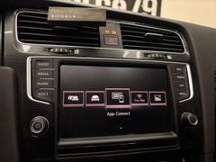 VW GOLF GTI ISOFIX KLIMA PANORAMA LED SITZHZG